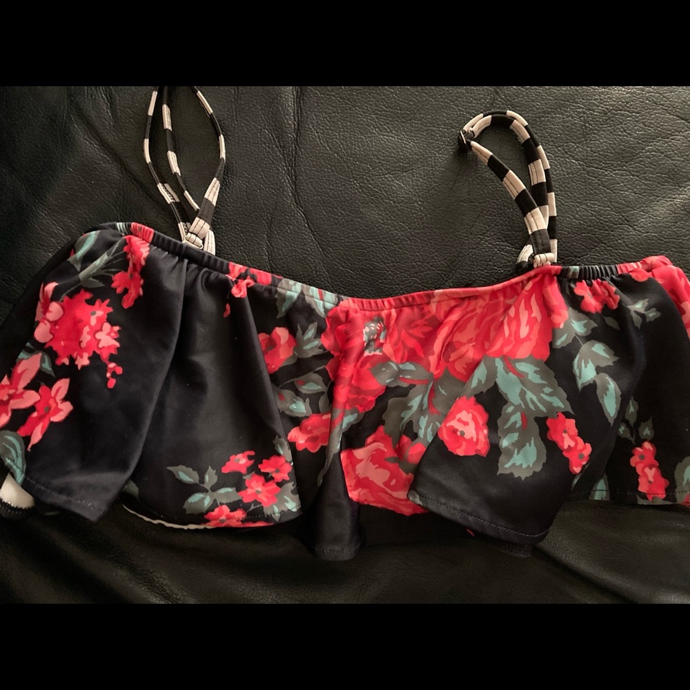 Albion swim top